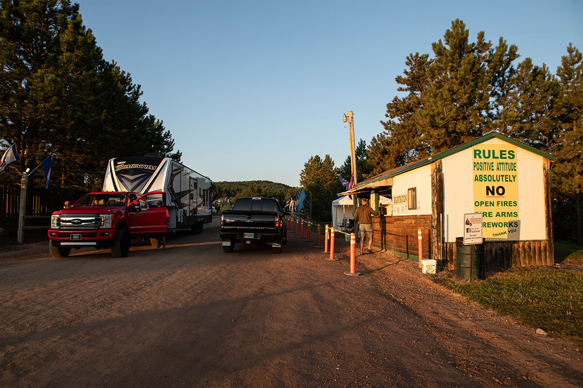 24/7 Front Gate Registration